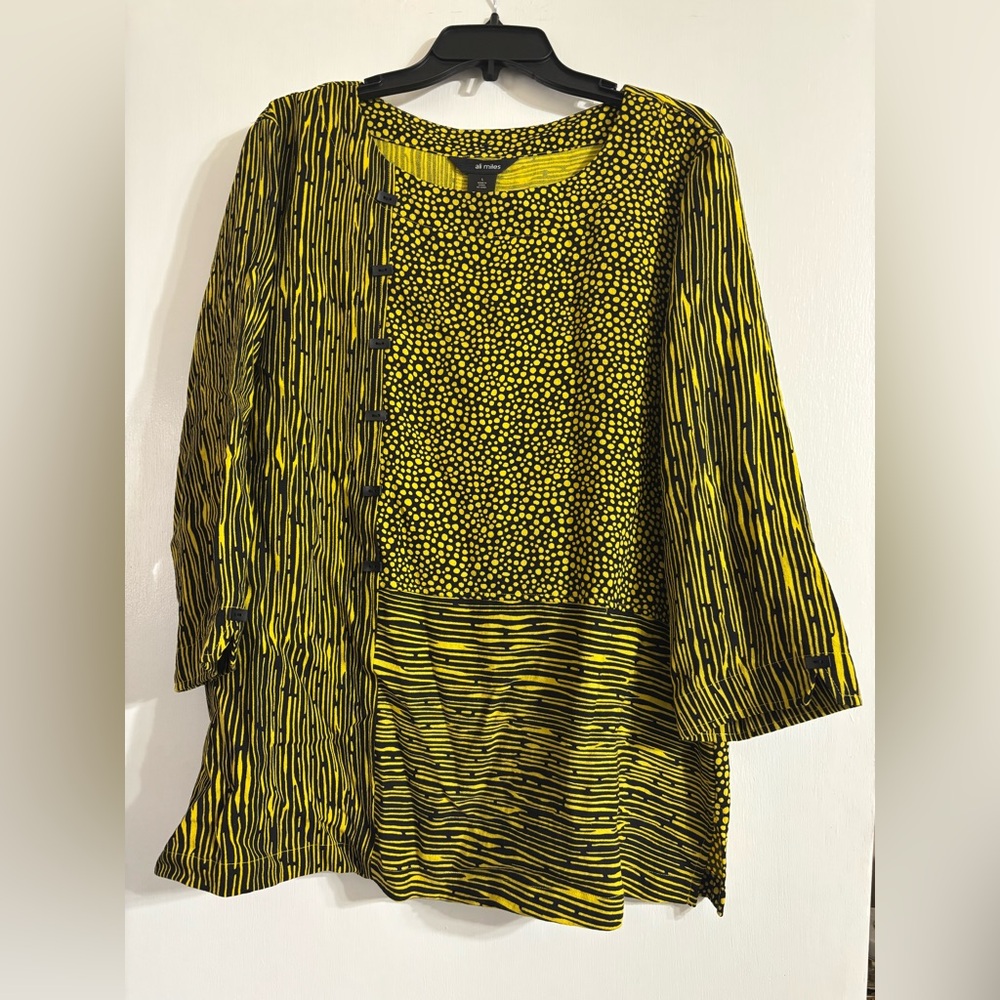Ali Miles Black and Yellow/Green Patterned Tunic
